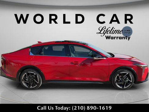 New 2025 Kia K4 GT-Line w/ GT-Line Sunroof Package image 2