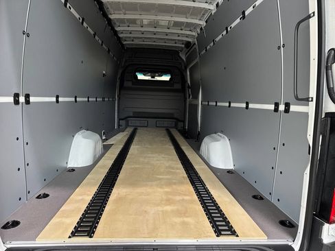 Used 2026 Mercedes-Benz Sprinter 2500 image 24