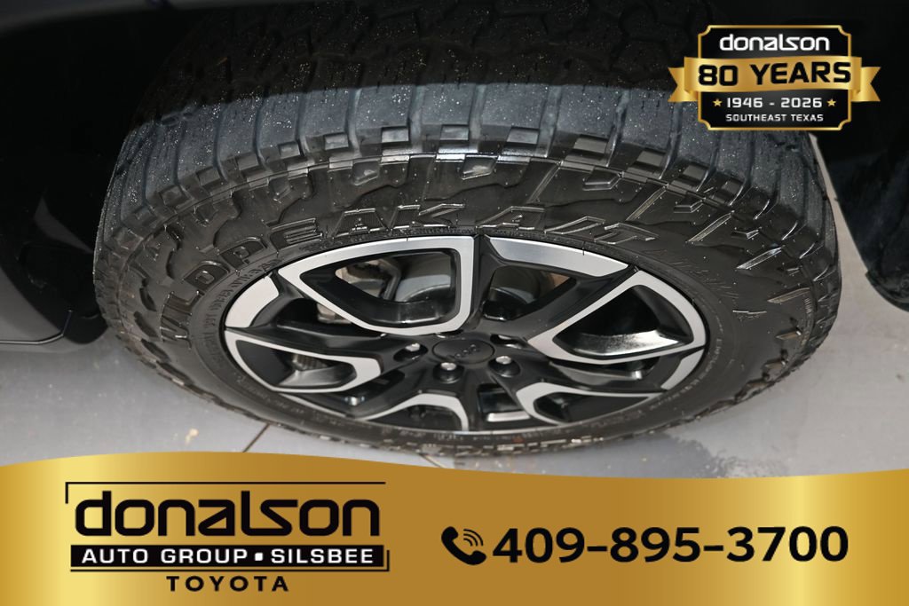Used 2024 Jeep Compass Trailhawk AWD/4WD image 8