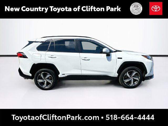 Used 2023 Toyota RAV4 SE w/ Weather & Moonroof Package AWD/4WD image 8