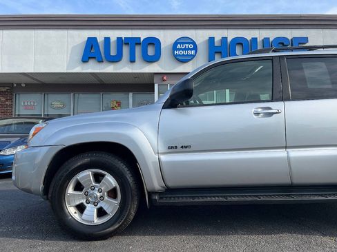 Used 2008 Toyota 4Runner SR5 AWD/4WD image 36