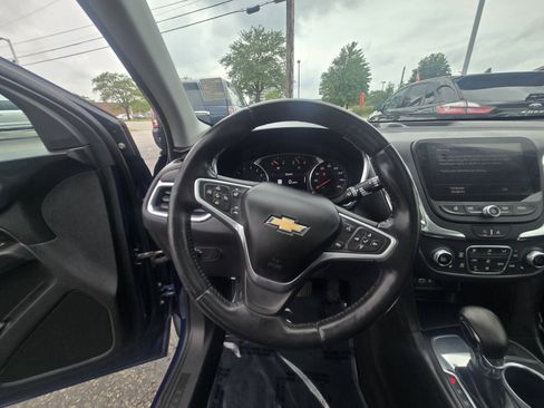 Used 2022 Chevrolet Equinox LT FWD image 15