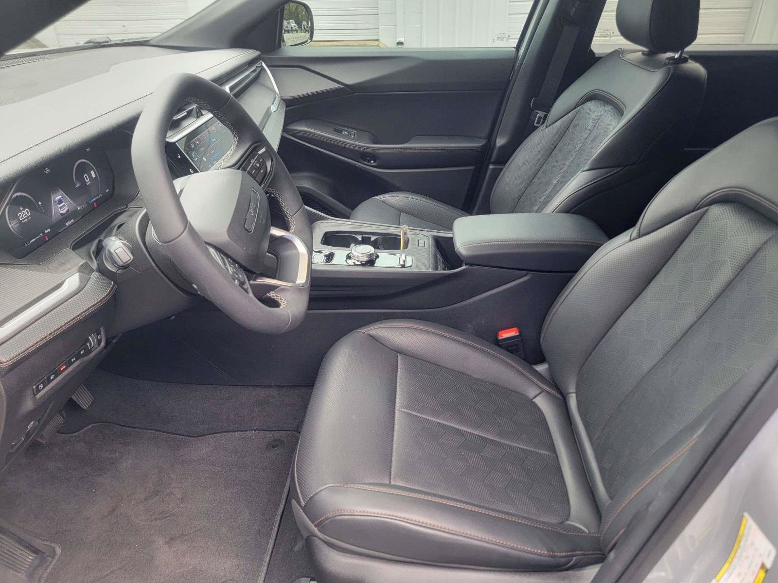 Used 2026 Jeep Cherokee Overland AWD/4WD image 13