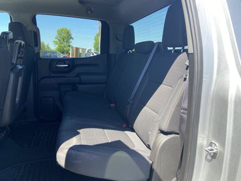 Used 2022 Chevrolet Silverado 1500 LT AWD/4WD image 18