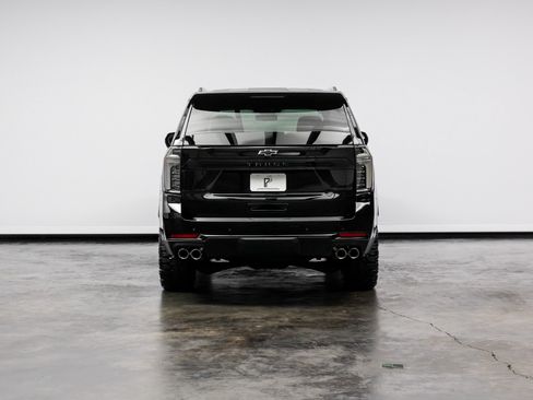 Used 2026 Chevrolet Tahoe Z71 w/ Comfort Package AWD/4WD image 17