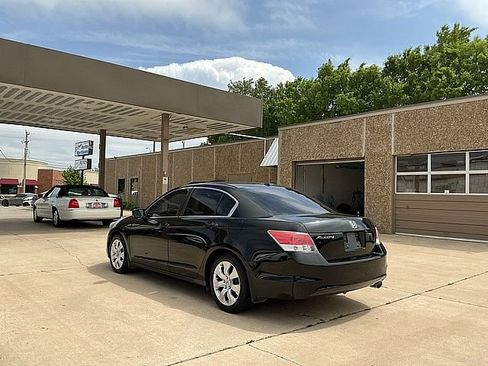 Used 2010 Honda Accord EX-L image 7