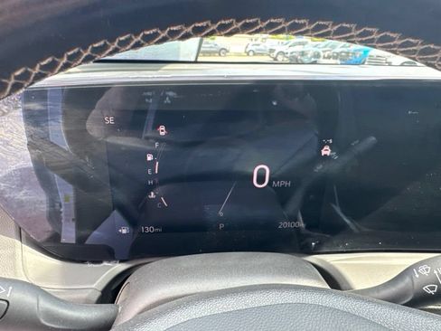 Used 2024 Buick Encore GX Preferred FWD image 49