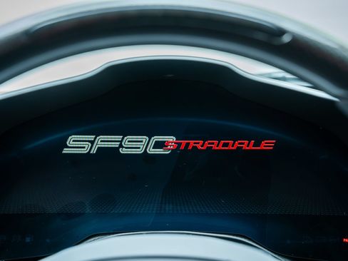 Used 2022 Ferrari SF90 Stradale AWD/4WD image 17