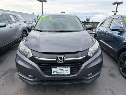 Used 2017 Honda HR-V EX image 7