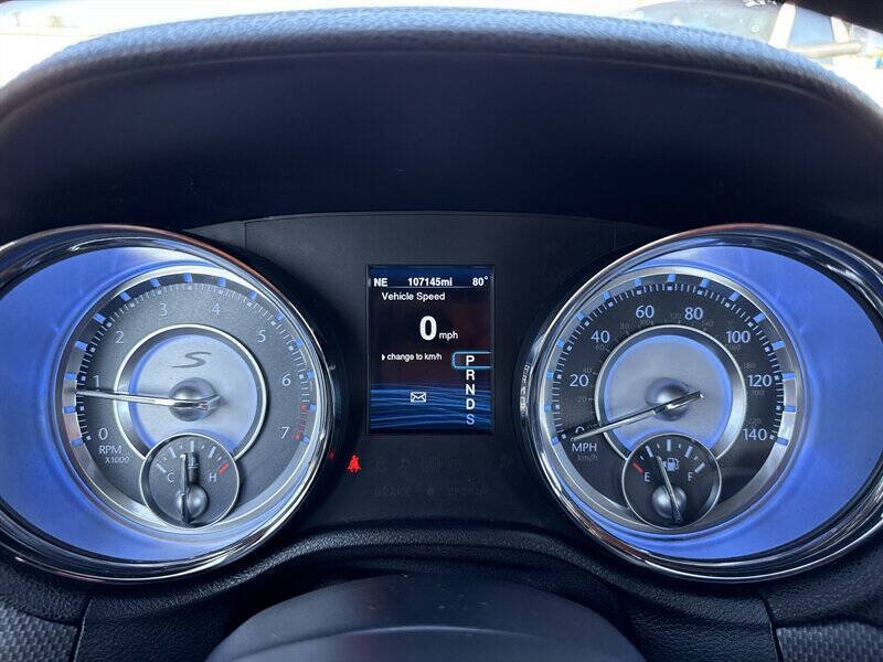 Used 2014 Chrysler 300 S RWD image 27