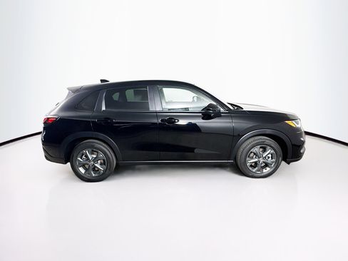 New 2026 Honda HR-V LX image 2
