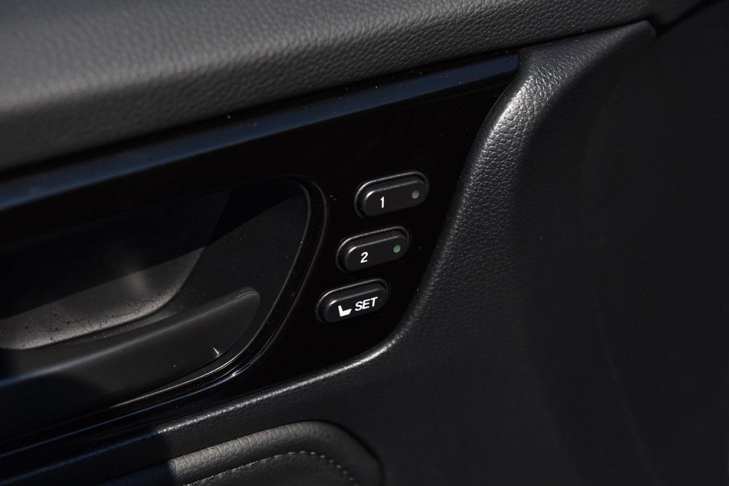 Certified 2026 Honda Odyssey Touring image 9