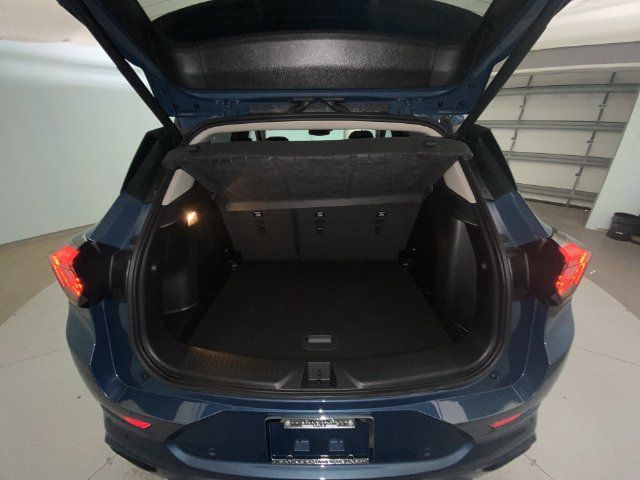 Used 2024 Buick Encore GX Avenir w/ Avenir Convenience Package FWD image 22