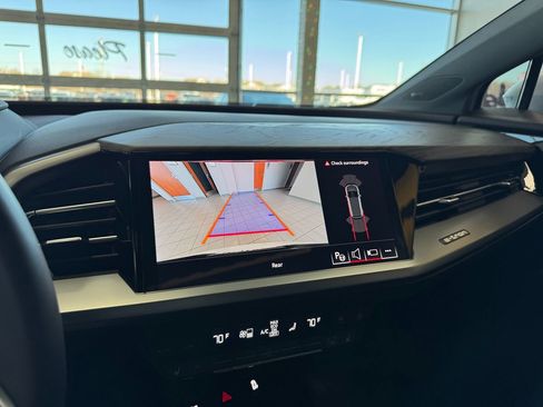 Used 2024 Audi Q4 e-tron Premium Plus w/ Premium Plus image 25