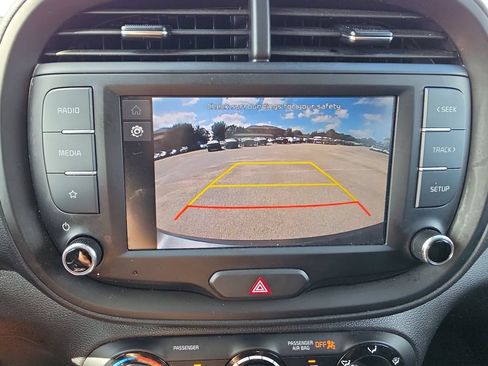 Used 2025 Kia Soul LX FWD image 19