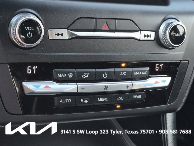 Used 2020 Ford Explorer XLT w/ Equipment Group 202A AWD/4WD image 39