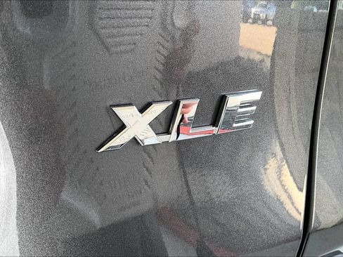 Used 2025 Toyota RAV4 XLE w/ Convenience Package FWD image 26