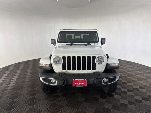 Used 2021 Jeep Gladiator Sport image 2