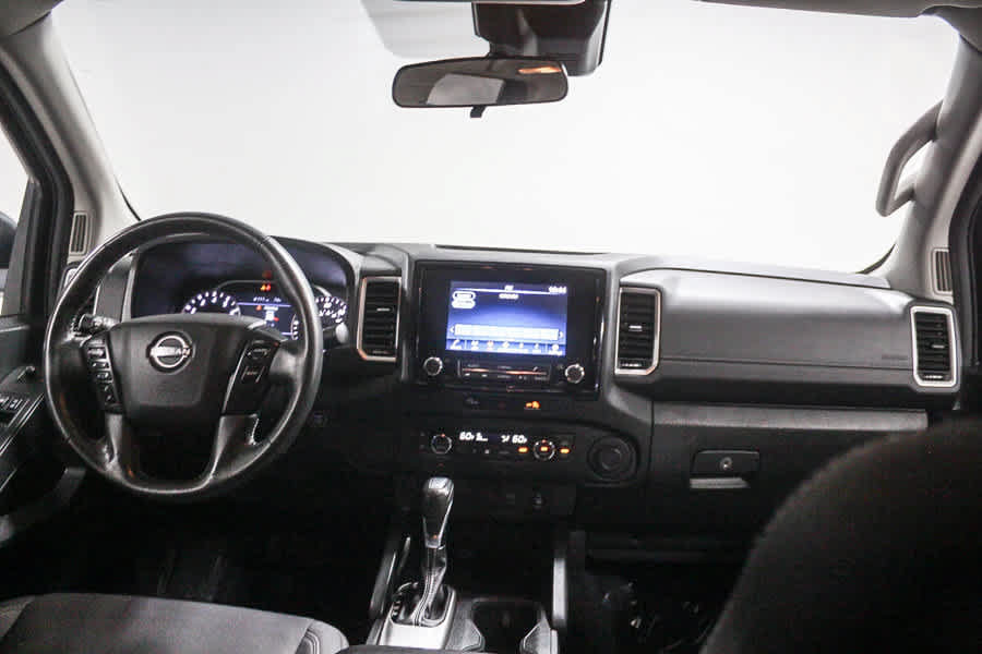 Used 2024 Nissan Frontier SV RWD image 13