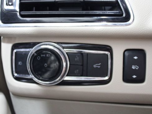Used 2018 Lincoln Navigator Reserve w/ Technology Package AWD/4WD image 48
