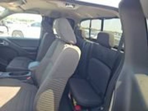 Used 2019 Nissan Frontier SV AWD/4WD image 14
