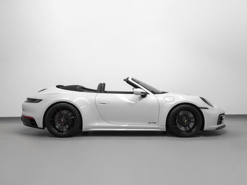 Certified 2023 Porsche 911 Carrera GTS RWD image 15