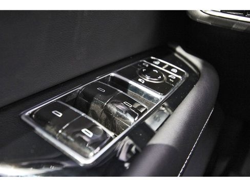 New 2026 Cadillac Vistiq Sport image 16