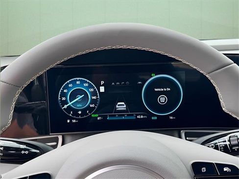 New 2025 Hyundai Elantra SEL image 13