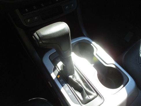 Used 2018 Chevrolet Colorado ZR2 image 25