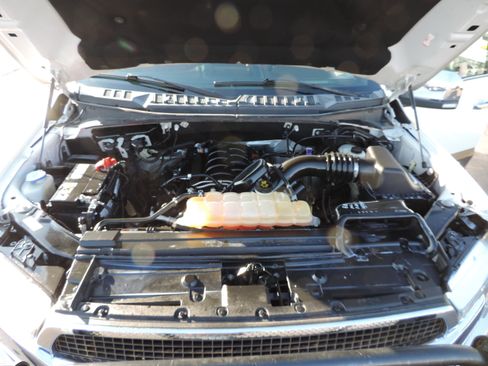 Used 2018 Ford F150 King Ranch w/ Equipment Group 601A Luxury image 24