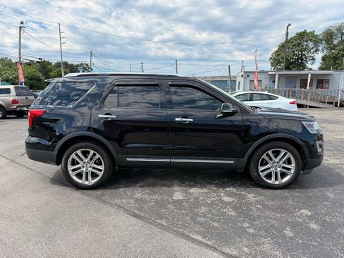 Used 2017 Ford Explorer Limited FWD image 8