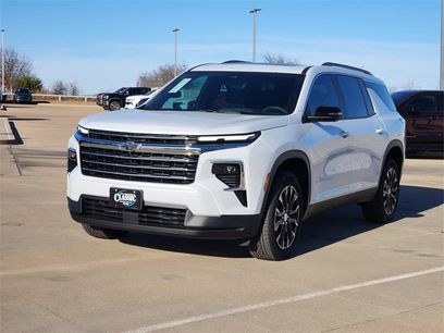 New 2026 Chevrolet Traverse LT w/ Sun and Wheel Package