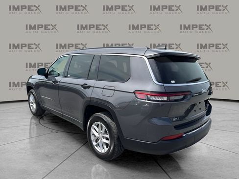 Used 2024 Jeep Grand Cherokee L Laredo RWD image 3