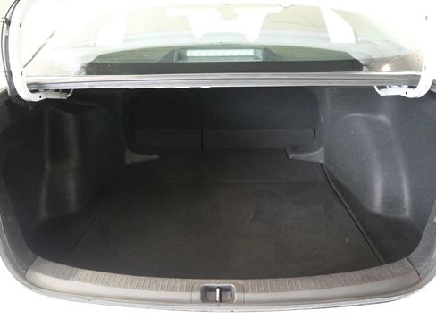 Used 2021 Toyota Corolla LE FWD image 26