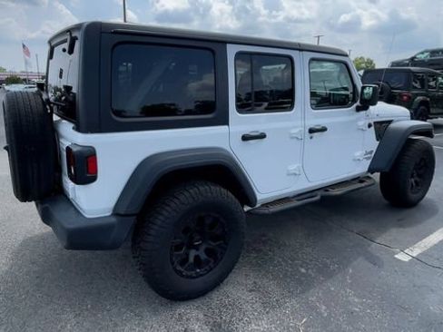 Used 2019 Jeep Wrangler Unlimited Sport S AWD/4WD image 2