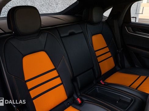 Used 2024 Porsche Cayenne Turbo GT image 36