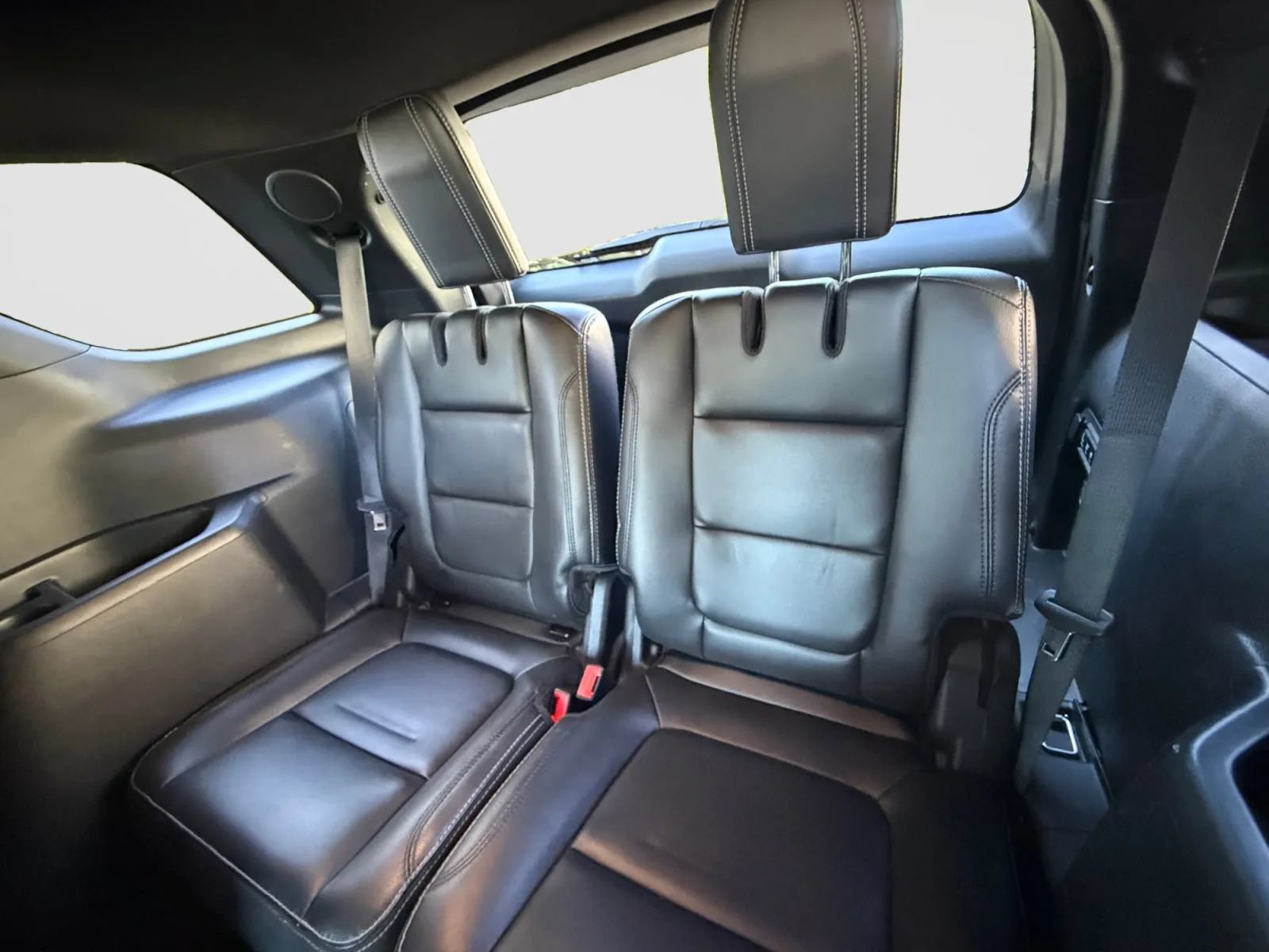 Used 2018 Ford Explorer Limited AWD/4WD image 16