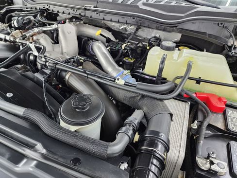 Used 2022 Ford F250 Lariat w/ Tremor Off-Road Package image 20