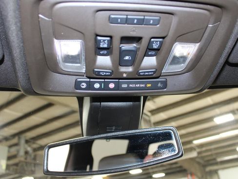 Used 2021 GMC Sierra 1500 SLT w/ SLT Premium Plus Package AWD/4WD image 37