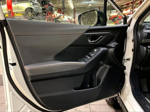 Used 2024 Subaru Crosstrek 2.5i Limited image 9