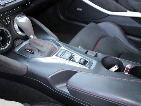 Used 2021 Chevrolet Camaro ZL1 image 27