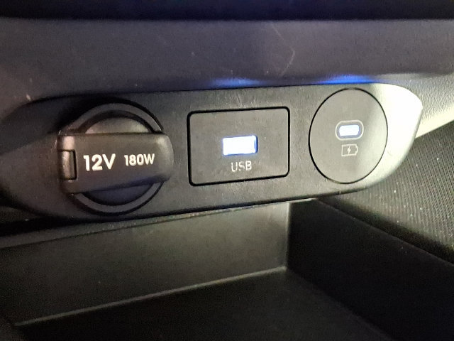 Used 2024 Hyundai Elantra SEL FWD image 23