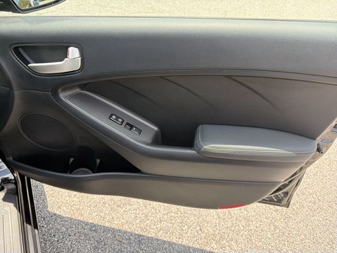 Used 2017 Kia Forte LX FWD image 23