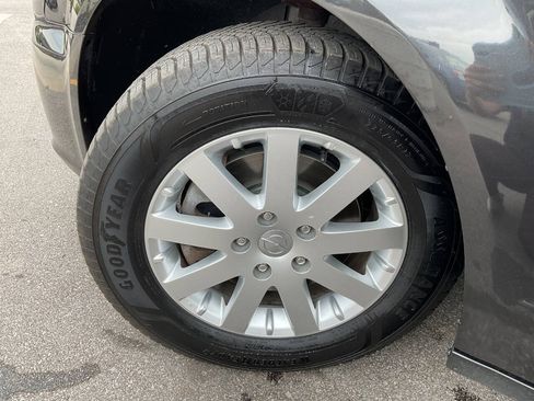 Used 2015 Chrysler Town & Country Touring w/ Driver Convenience Group FWD image 53