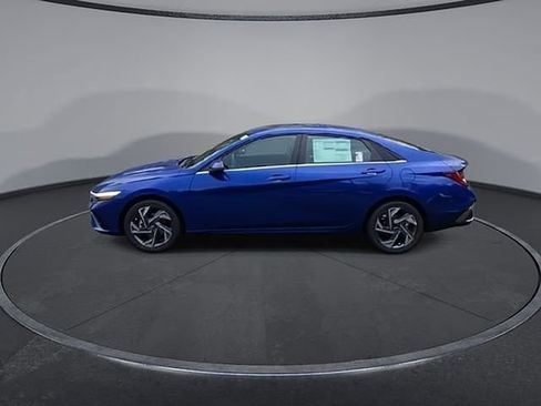 New 2026 Hyundai Elantra Limited image 8