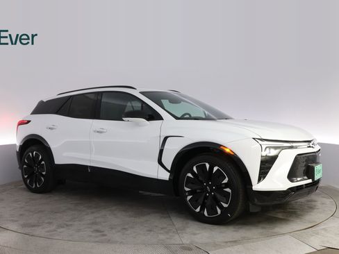 Used 2024 Chevrolet Blazer EV RS RWD image 14