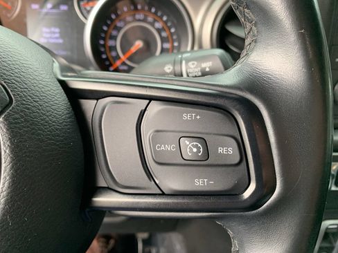 Used 2020 Jeep Wrangler Sport AWD/4WD image 37