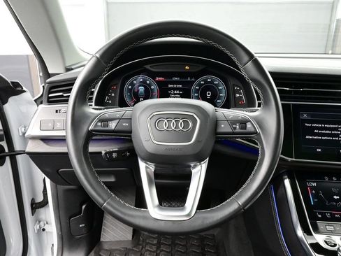 Used 2023 Audi Q8 Premium Plus AWD/4WD image 8
