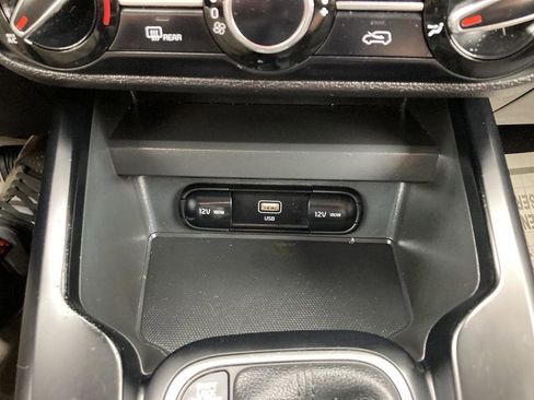 Used 2024 Kia Soul LX w/ Option Group 015 FWD image 24