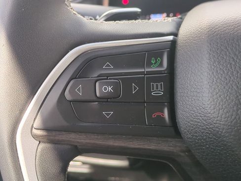 Used 2024 Jeep Grand Cherokee Limited image 28